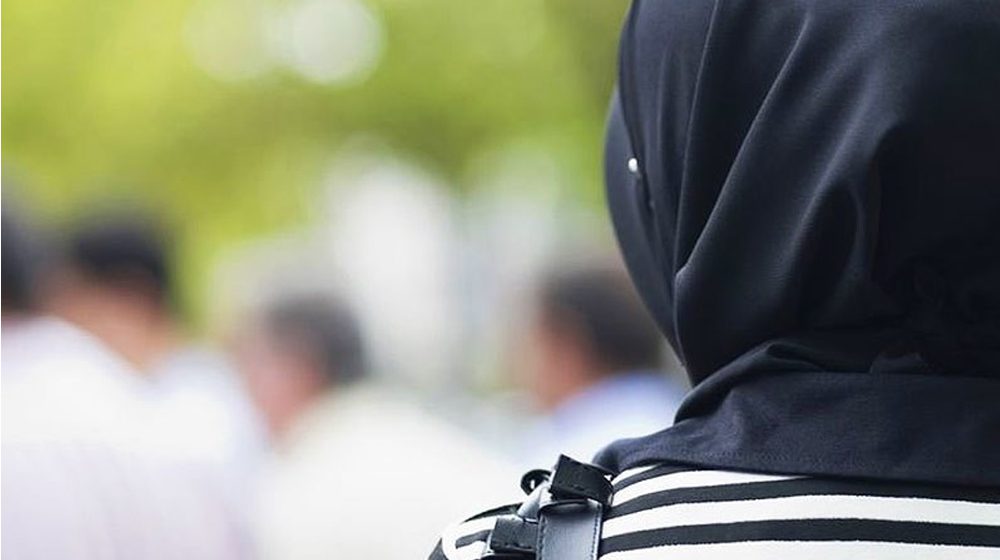 Women in abaya Hijab harassed in Islamabad